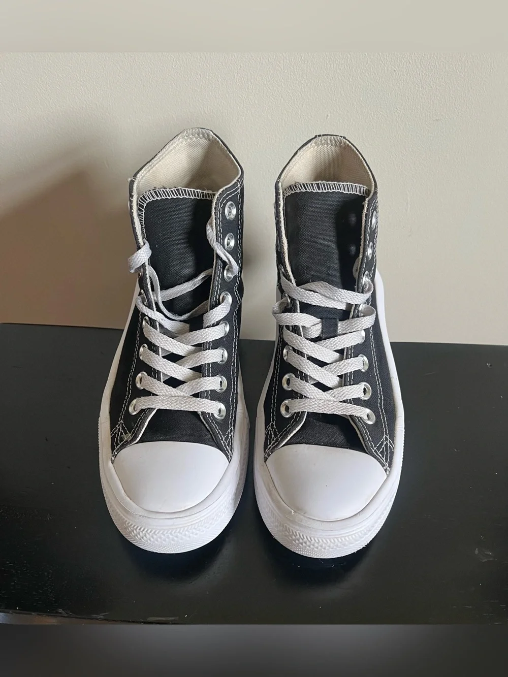 Converse Women's Size 7 CTAS Move HI Platform Black Natural Ivory White 568497C